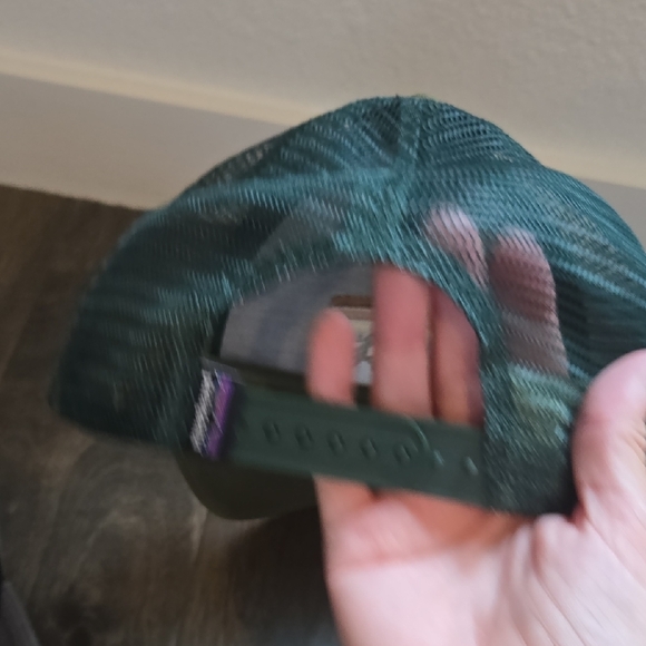 Set of 2 Patagonia Hats, Gray and Olive Trucker Hats, GUC - Picture 3 of 6